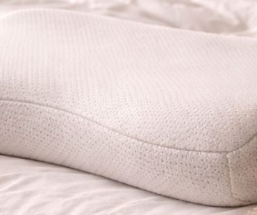 Cómo elegir la almohada correcta según tu forma de dormir